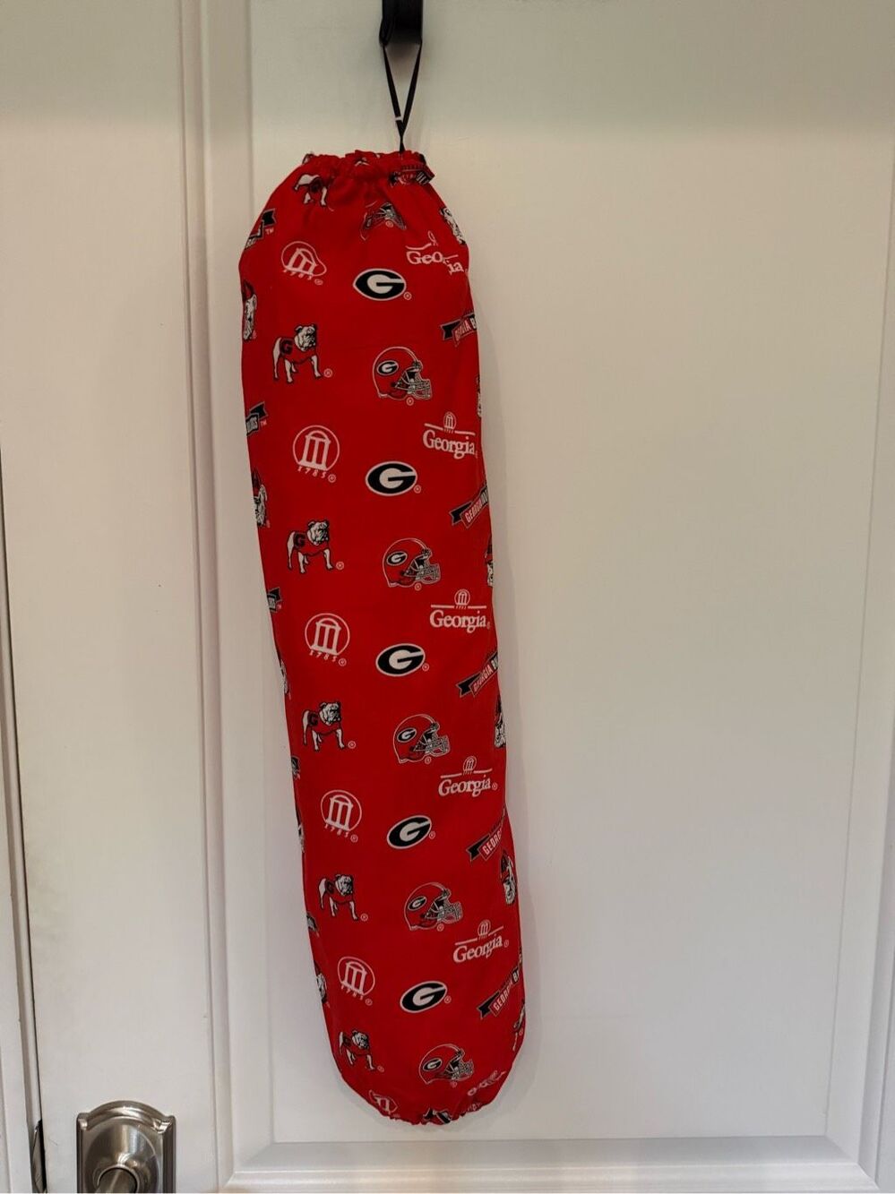 Handmade Plastic Bag Holder-Georgia bull dogs